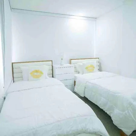 Acogedor Y Amplio Con Vista Al Mar Apartamento